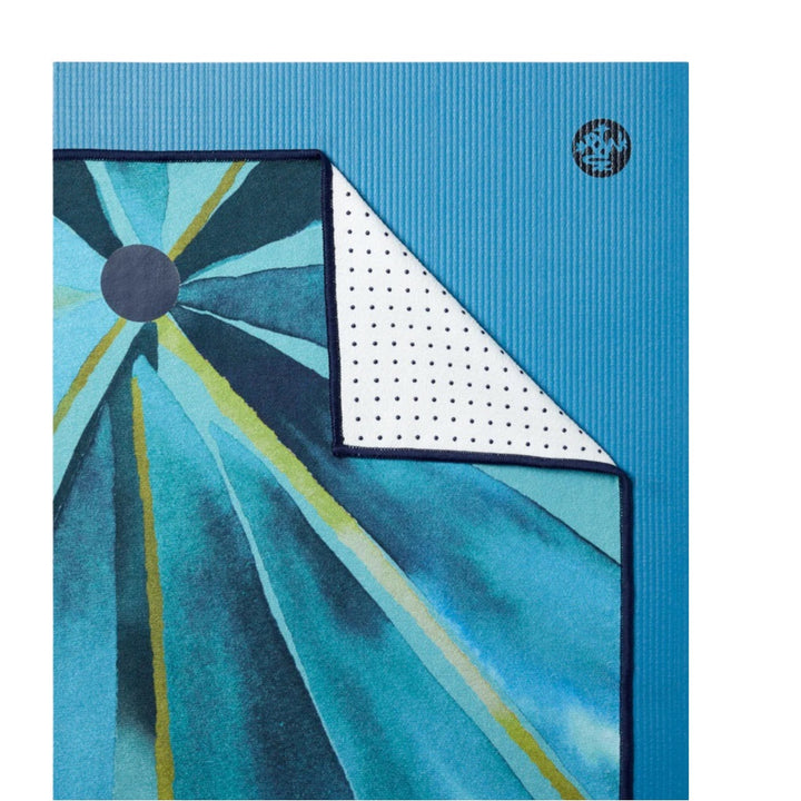 YOGITOES SKIDLESS MAT TOWEL 2.0 EMARALD ENLIGHTENMENT LEFT SIDE