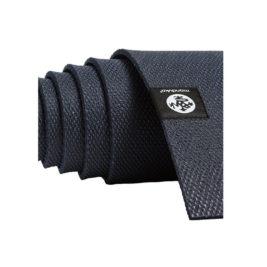 MANDUKA X YOGA MAT MIDNIGHT LEFT SIDE
